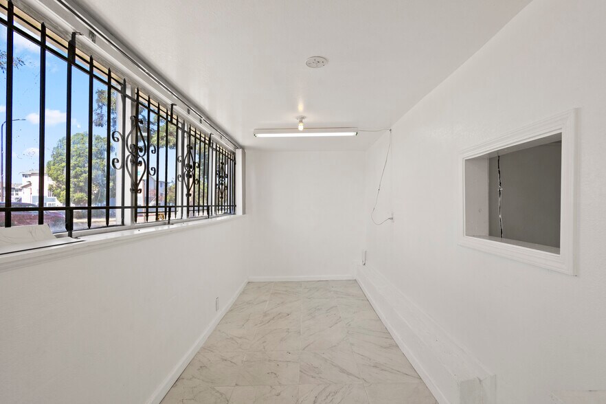 More Photos Of 3109 Sacramento St, Berkeley Storefront Retail Residential For Sale