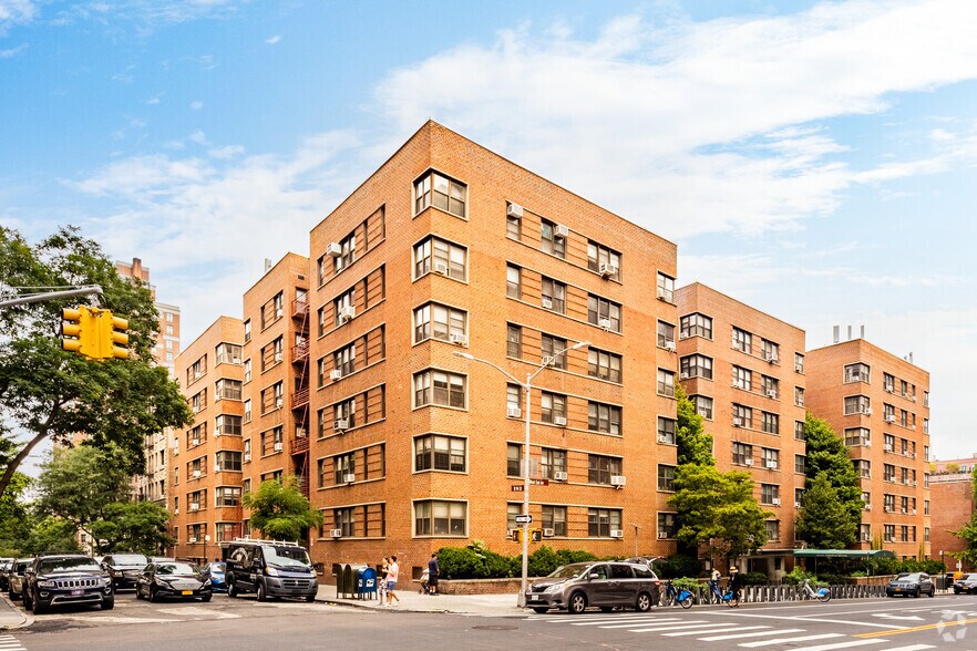 More Photos Of 711 West End Ave, New York Multifamily For Sale