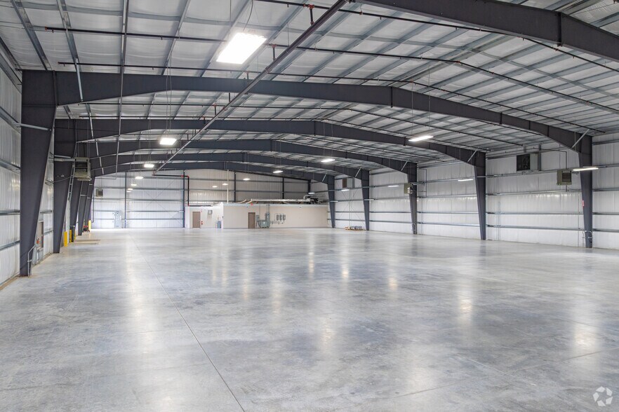 More Photos Of 1781 Kitty Hawk Dr, Elizabethtown Warehouse For Sale