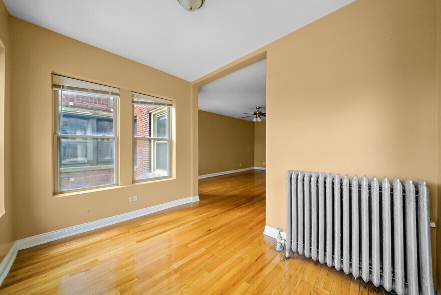 More Photos Of 7220 S Yates Blvd, Chicago Apartments For Sale