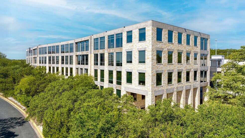 More Photos Of 2700 Via Fortuna Drive, Austin Office For Lease