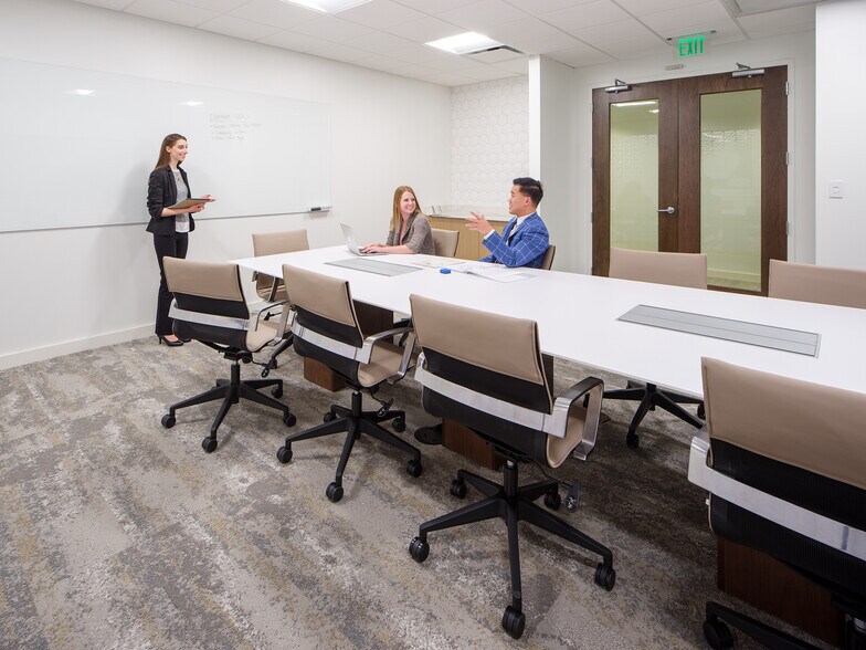 More Photos Of 2115 Rexford Rd, Charlotte Office For Lease