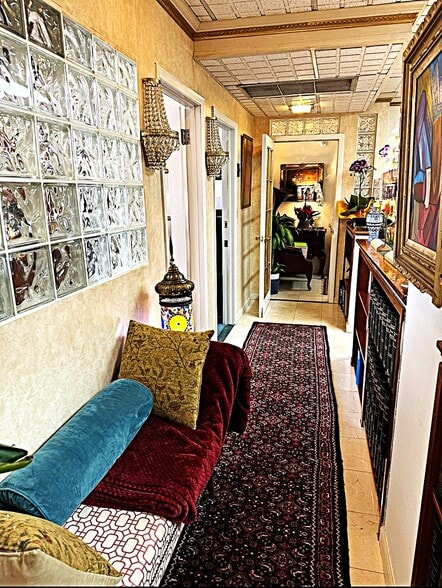 More Photos Of 420 S Dixie Hwy, Coral Gables Loft Creative Space For Sale
