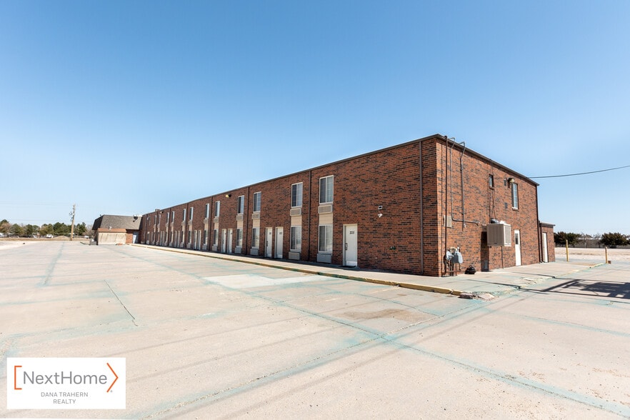 More Photos Of 2093 W Oklahoma Ave, Ulysses Hotel For Sale