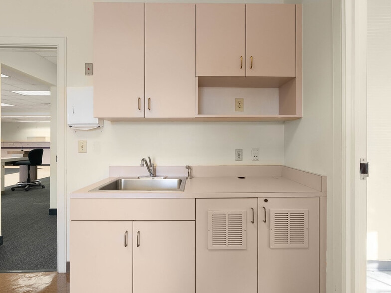 More Photos Of 79 S Main St, Inman Bank For Lease