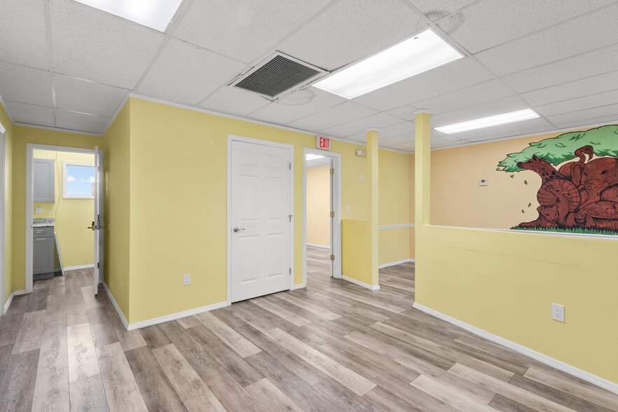 More Photos Of 1907 Tyrone Blvd N, Saint Petersburg Medical For Lease