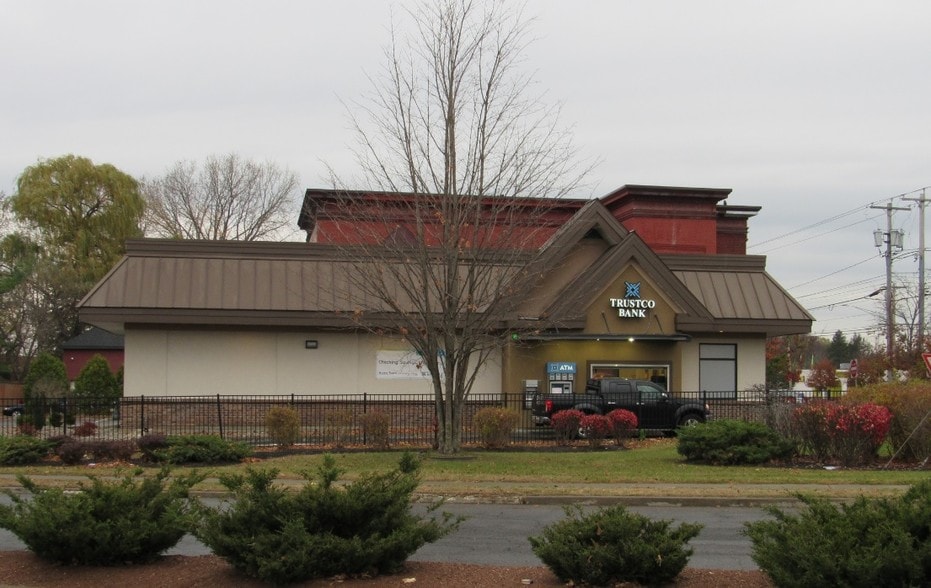 More Photos Of 1814 Central Ave, Colonie Unknown For Lease