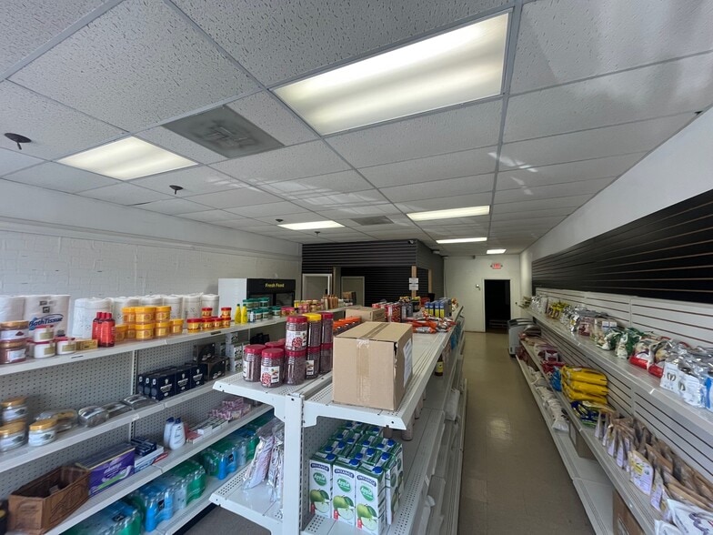 More Photos Of 414 N Hairston Rd, Stone Mountain Freestanding For Sale