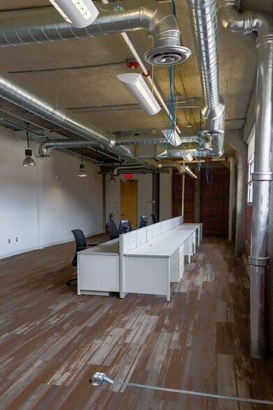 More Photos Of 500 W Overland Ave, El Paso Office For Lease