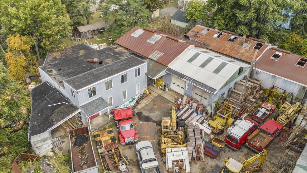 More Photos Of 5 Roosevelt St, Bridgeport Warehouse For Sale