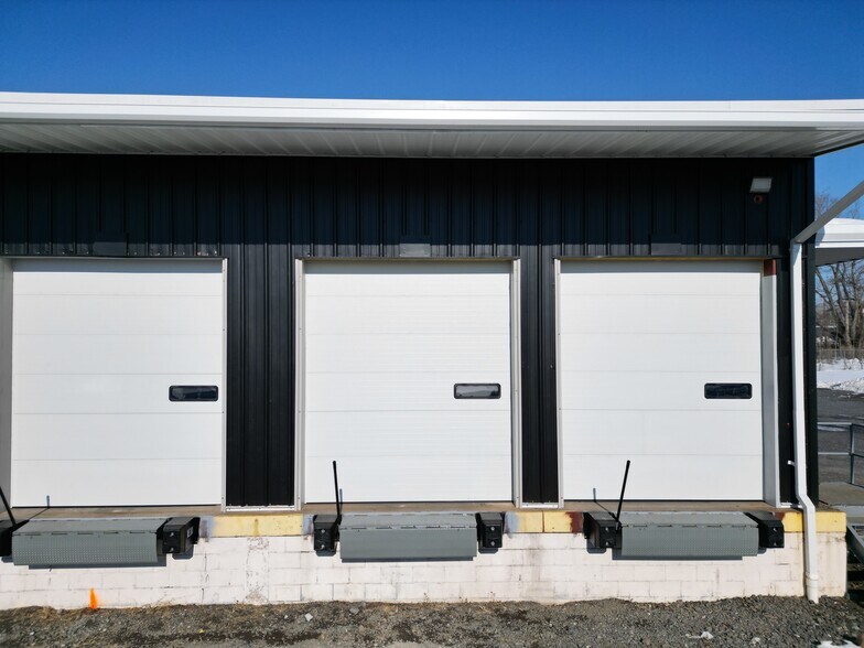 More Photos Of 622 Old Reading Pike, Stowe Truck Terminal For Lease