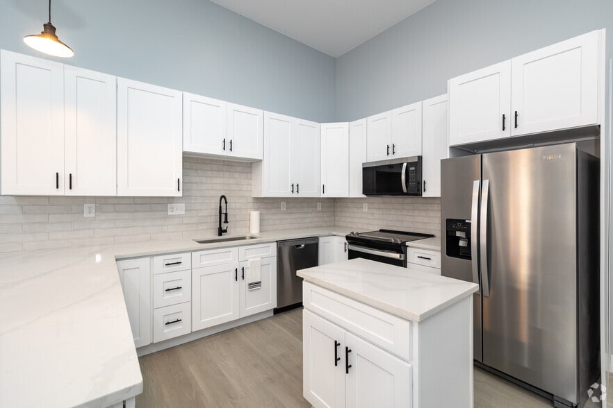 More Photos Of 101 Gregory St, Central City Apartments For Sale