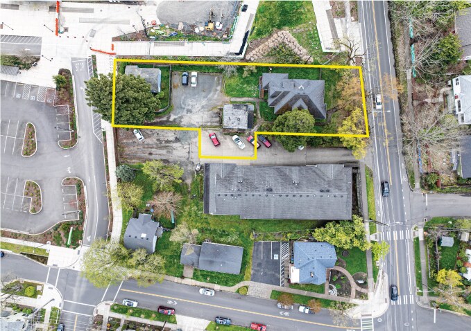 More Photos Of 2055 Willamette St, Eugene Apartments For Sale