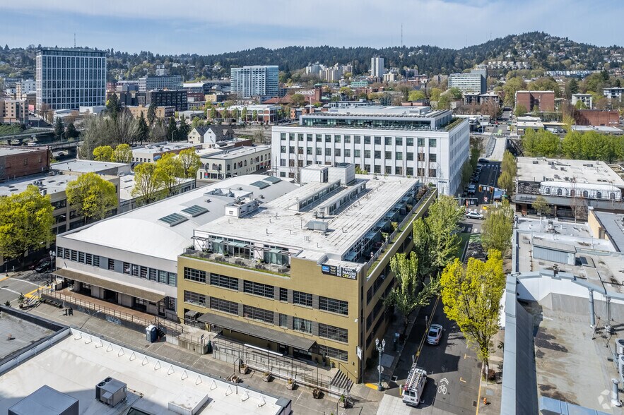 More Photos Of 323-325 NW 13th Ave, Portland Office For Sale