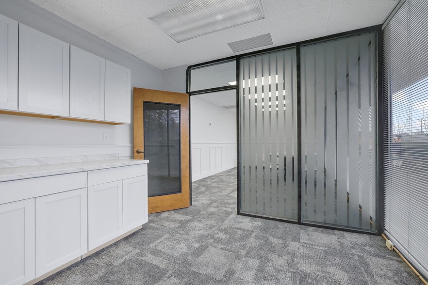 More Photos Of 3469 Lawrenceville Hwy, Tucker Office For Lease