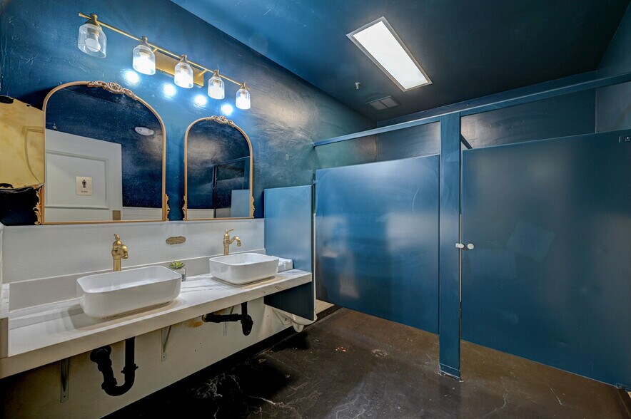 More Photos Of 4375 S Buffalo Dr, Las Vegas Storefront Retail Office For Sale