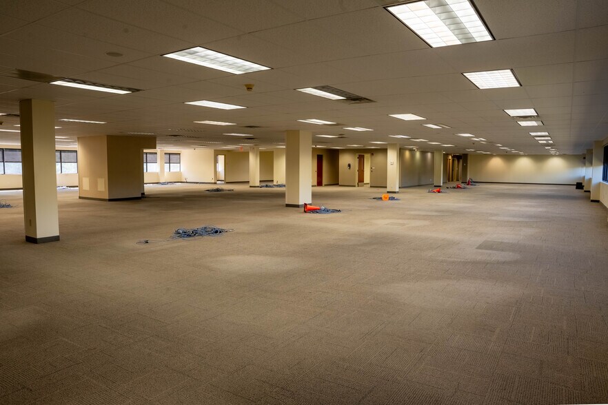 More Photos Of 1021 Watervliet Shaker Rd, Schenectady Office For Lease