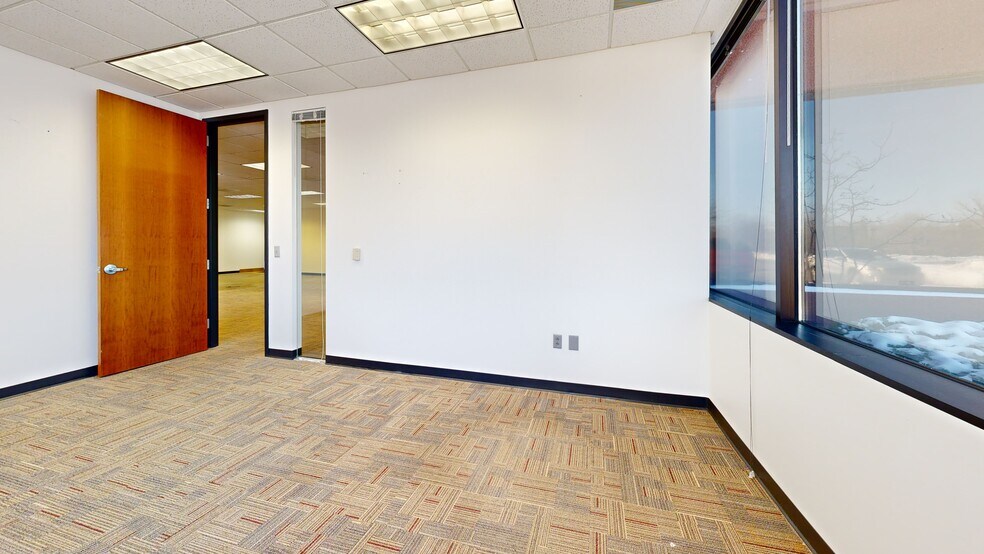 More Photos Of 12980 Foster St, Overland Park Office For Sale