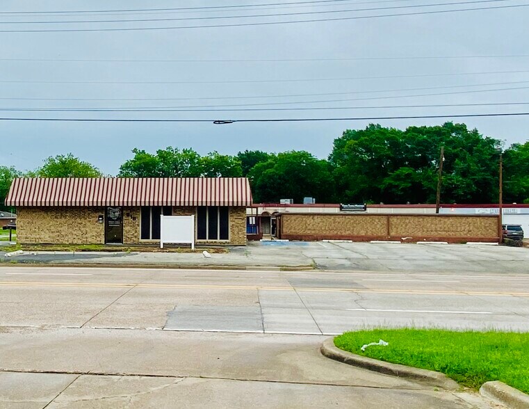 Primary Photo Of 918 N Dallas Ave, Lancaster Office For Sale