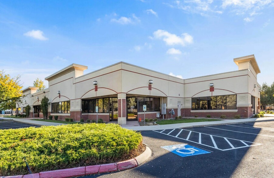 More Photos Of 703 S Americana Blvd, Boise Office For Sale