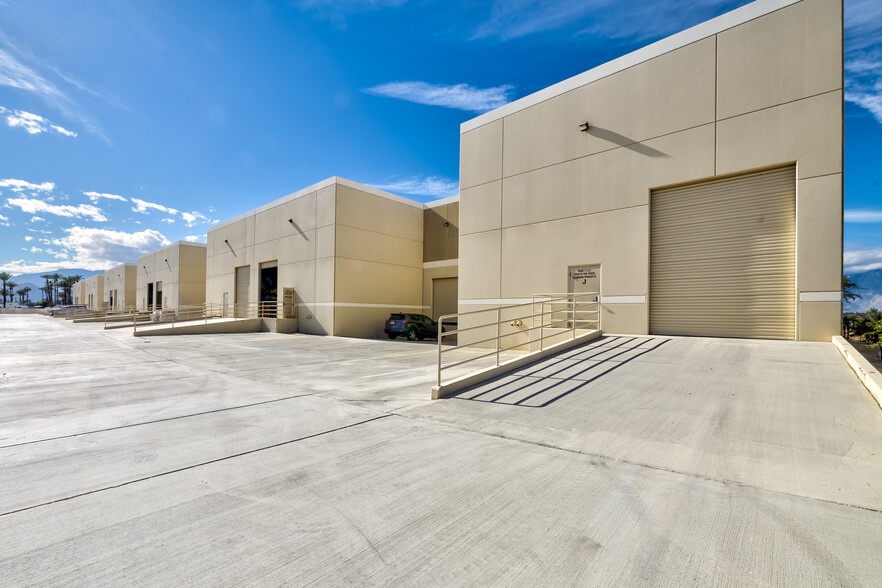 More Photos Of 77851 Los Montanas Rd, Palm Desert Unknown For Lease