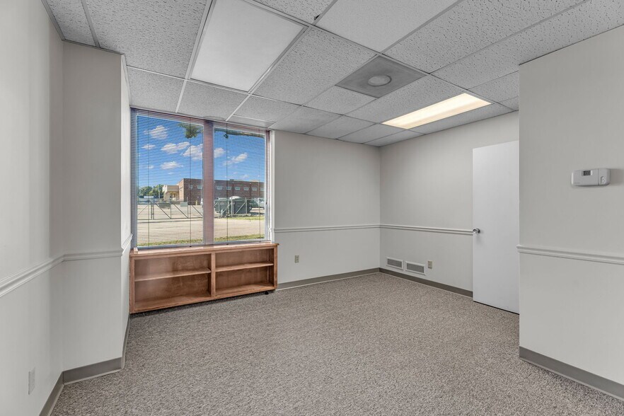 More Photos Of 3320 Sw Harrison St, Topeka Office For Lease