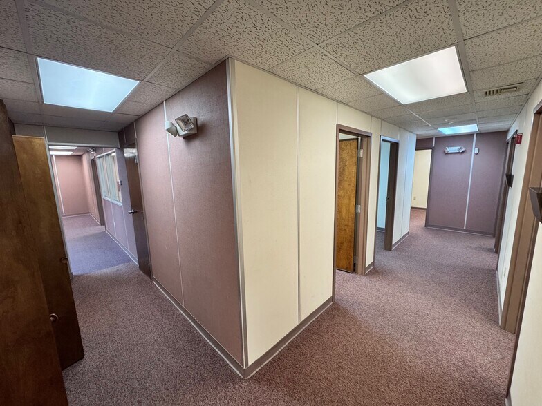 More Photos Of 464 Wolcott Rd, Wolcott Office For Lease