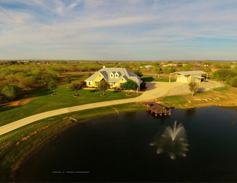 More Photos Of 1980 County Road 361, La Vernia Land For Sale