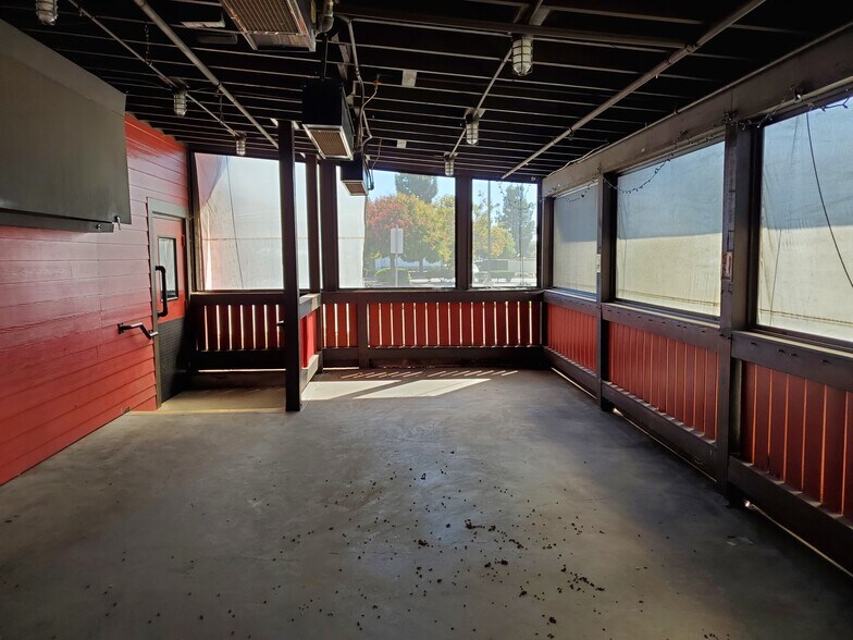 More Photos Of 1423 S Bradley Rd, Santa Maria Restaurant For Lease