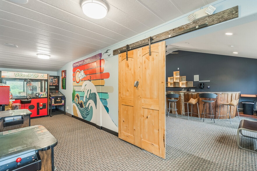 More Photos Of 342 Highway 101 N, Rockaway Restaurant For Sale