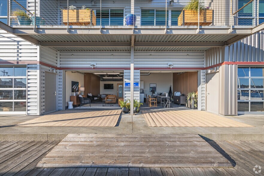 More Photos Of 2284-2360 W Commodore Way, Seattle Office For Lease