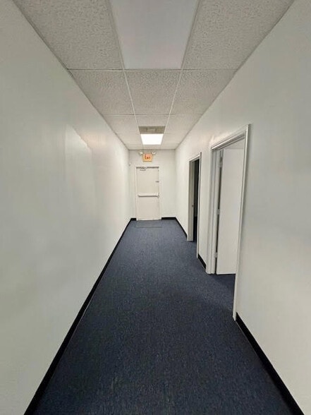 More Photos Of 4202 Sherwood Ln, Houston Loft Creative Space For Sale