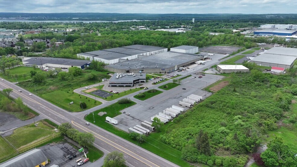 Primary Photo Of 7245 Henry Clay Blvd, Liverpool Distribution For Sale