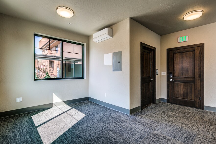 More Photos Of 115 E Lake St, Sandpoint Office Residential For Lease