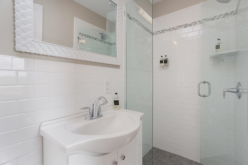 More Photos Of 615 Laurel St, Lee Hospitality For Sale