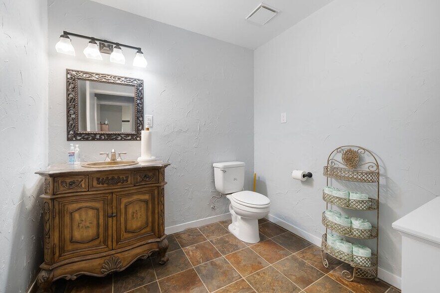 More Photos Of 935 Riverside Ave, Paso Robles Medical For Sale