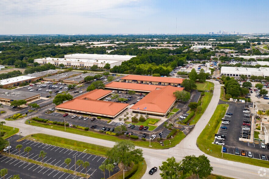 More Photos Of 9280 Bay Plaza Blvd, Tampa Unknown For Lease
