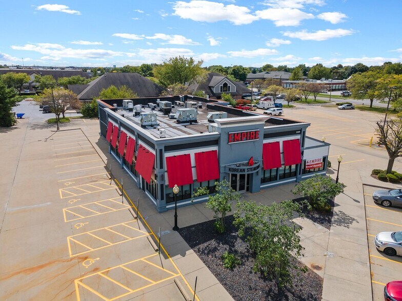 More Photos Of 2100 W White Oaks Dr, Springfield Restaurant For Sale