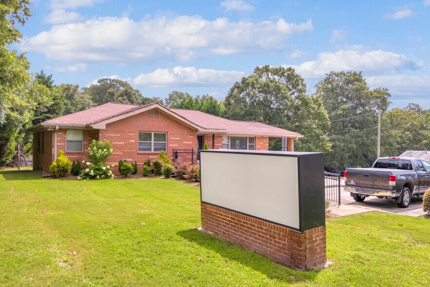 More Photos Of 2642 Loganville Hwy, Grayson Office Residential For Sale