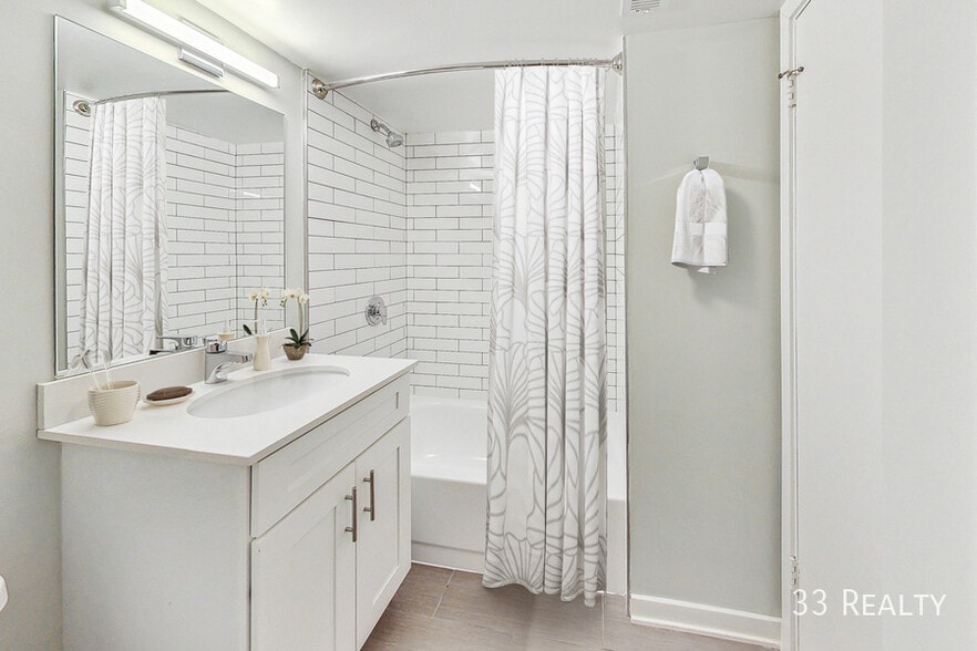 More Photos Of 501-551 W Euclid Ave, Arlington Heights Apartments For Sale