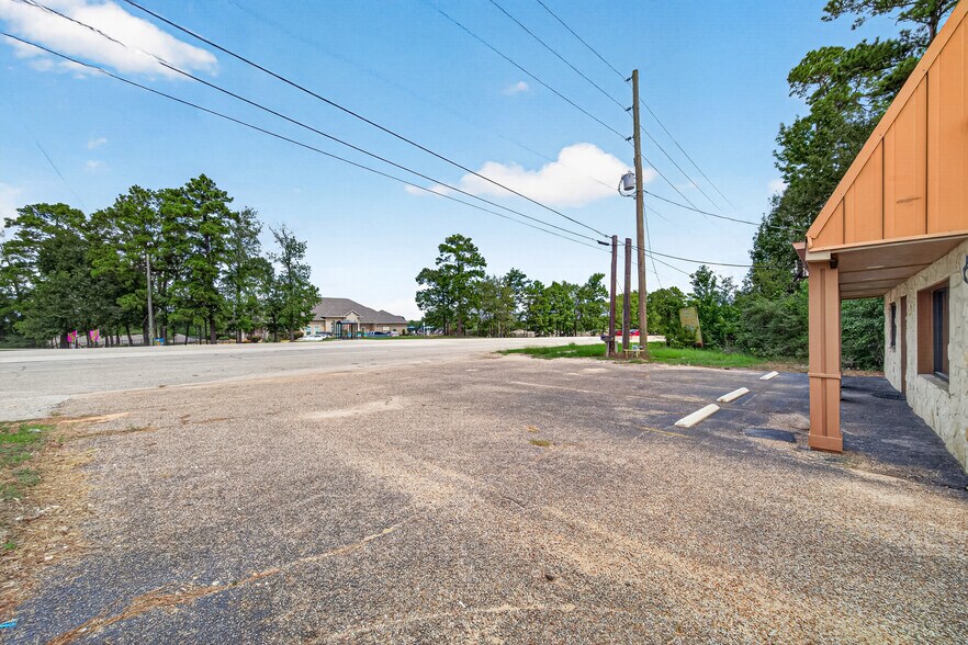 More Photos Of 214 N Loop 336 E, Conroe Office For Sale