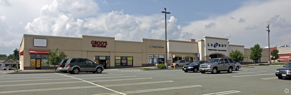 Primary Photo Of 505 Schutt Rd, Middletown General Retail For Lease