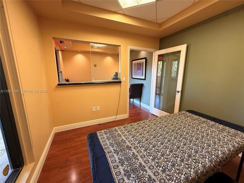 More Photos Of 2699 Stirling Rd, Fort Lauderdale Medical For Lease