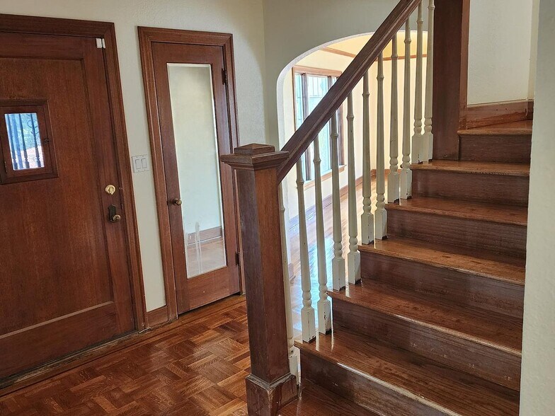 More Photos Of 1397-1407 SE 130th Ave, Portland Apartments For Sale
