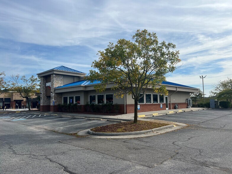 More Photos Of 1540 General Booth Blvd, Virginia Beach Restaurant For Lease