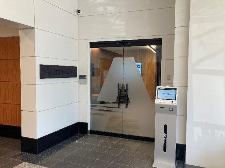 More Photos Of 275 Interstate North Cir SE, Atlanta Office For Lease