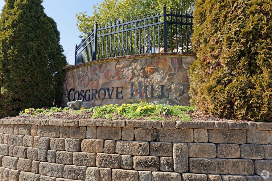 More Photos Of 101 Cosgrove Hill Ave, Chapel Hill Medical For Sale