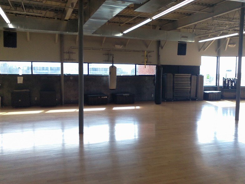 More Photos Of 3634 Austin Peay Hwy, Memphis Medical For Sale