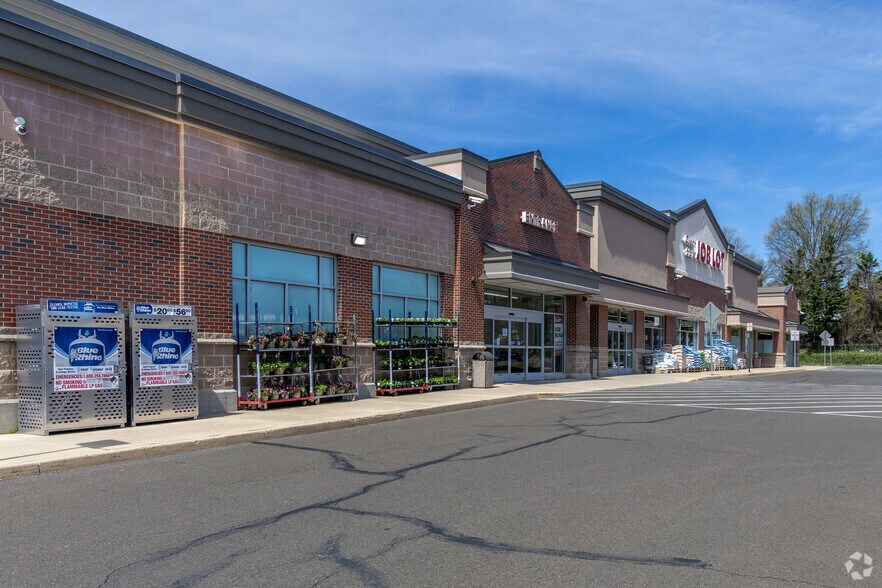 More Photos Of 850 E Street Rd, Warminster Township Unknown For Lease