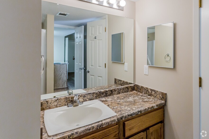 More Photos Of 1701 Skyline Dr, North Little Rock Multifamily For Sale